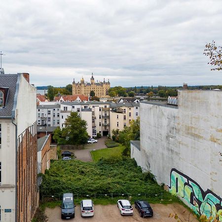 Schlosskoenig - Modernes & Zentrales Apartment Mit Balkon Und Arbeitsplatz Schwerin  Ngoại thất bức ảnh