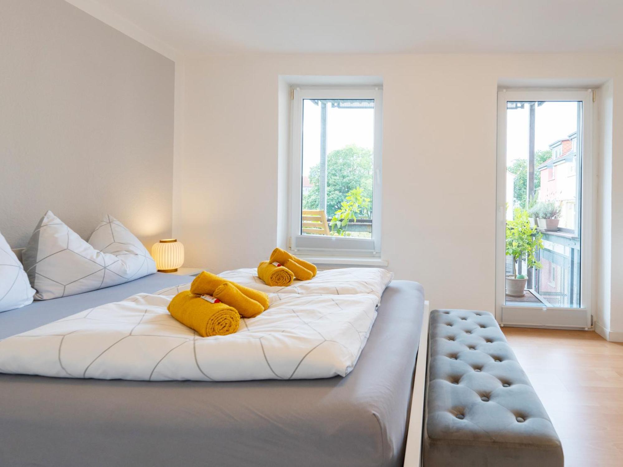 Schlosskoenig - Modernes & Zentrales Apartment Mit Balkon Und Arbeitsplatz Schwerin  Ngoại thất bức ảnh
