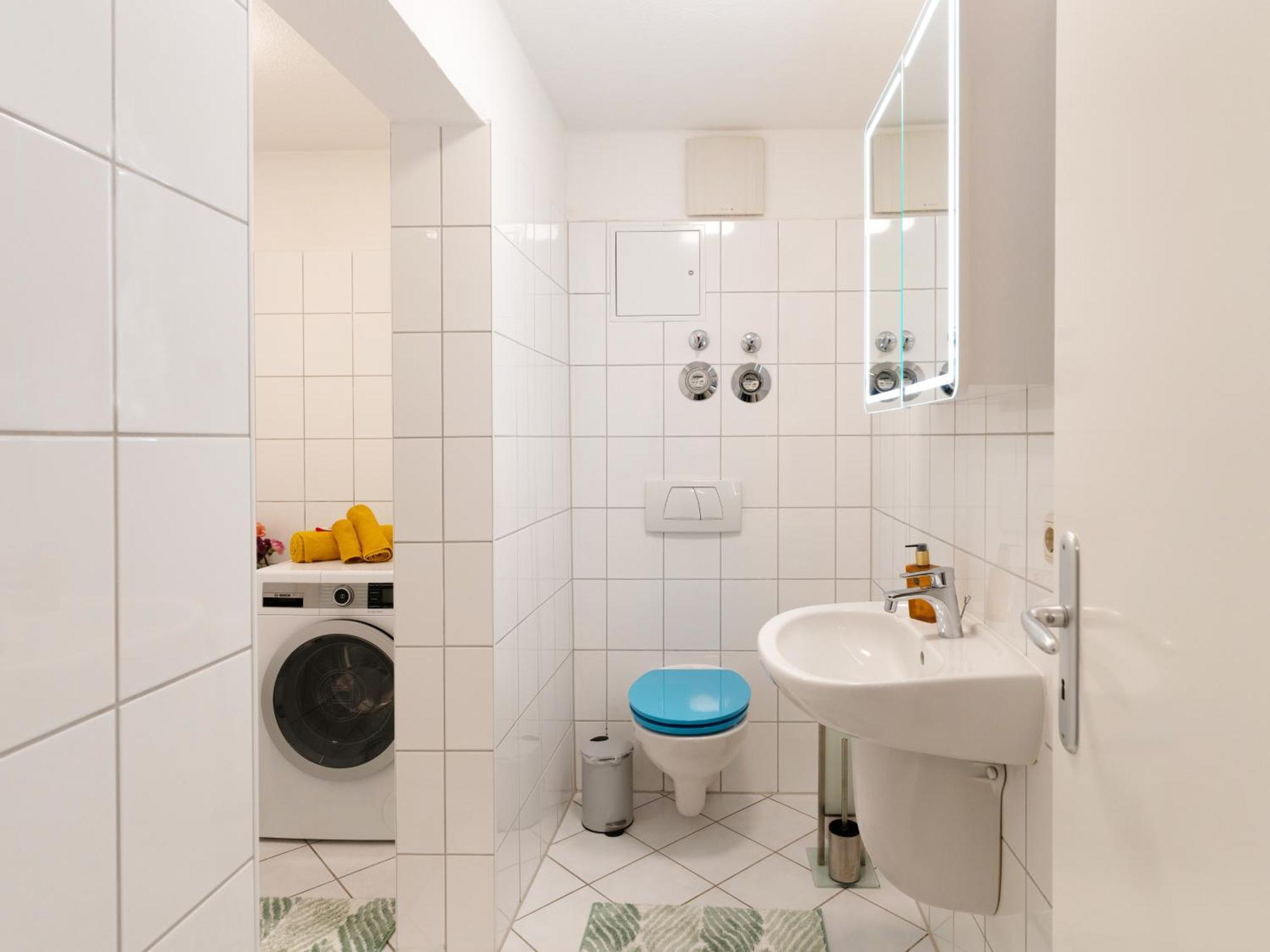 Schlosskoenig - Modernes & Zentrales Apartment Mit Balkon Und Arbeitsplatz Schwerin  Ngoại thất bức ảnh
