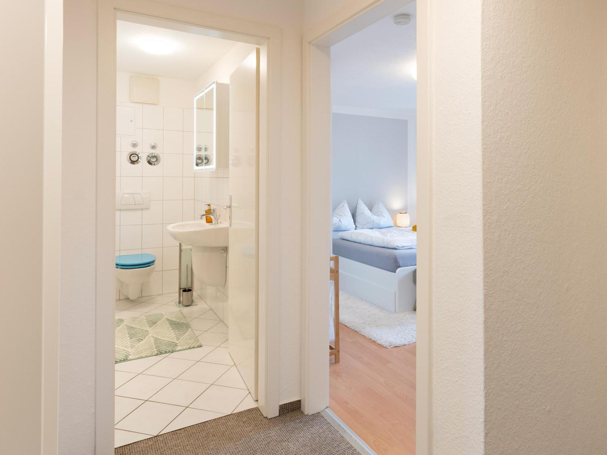 Schlosskoenig - Modernes & Zentrales Apartment Mit Balkon Und Arbeitsplatz Schwerin  Ngoại thất bức ảnh