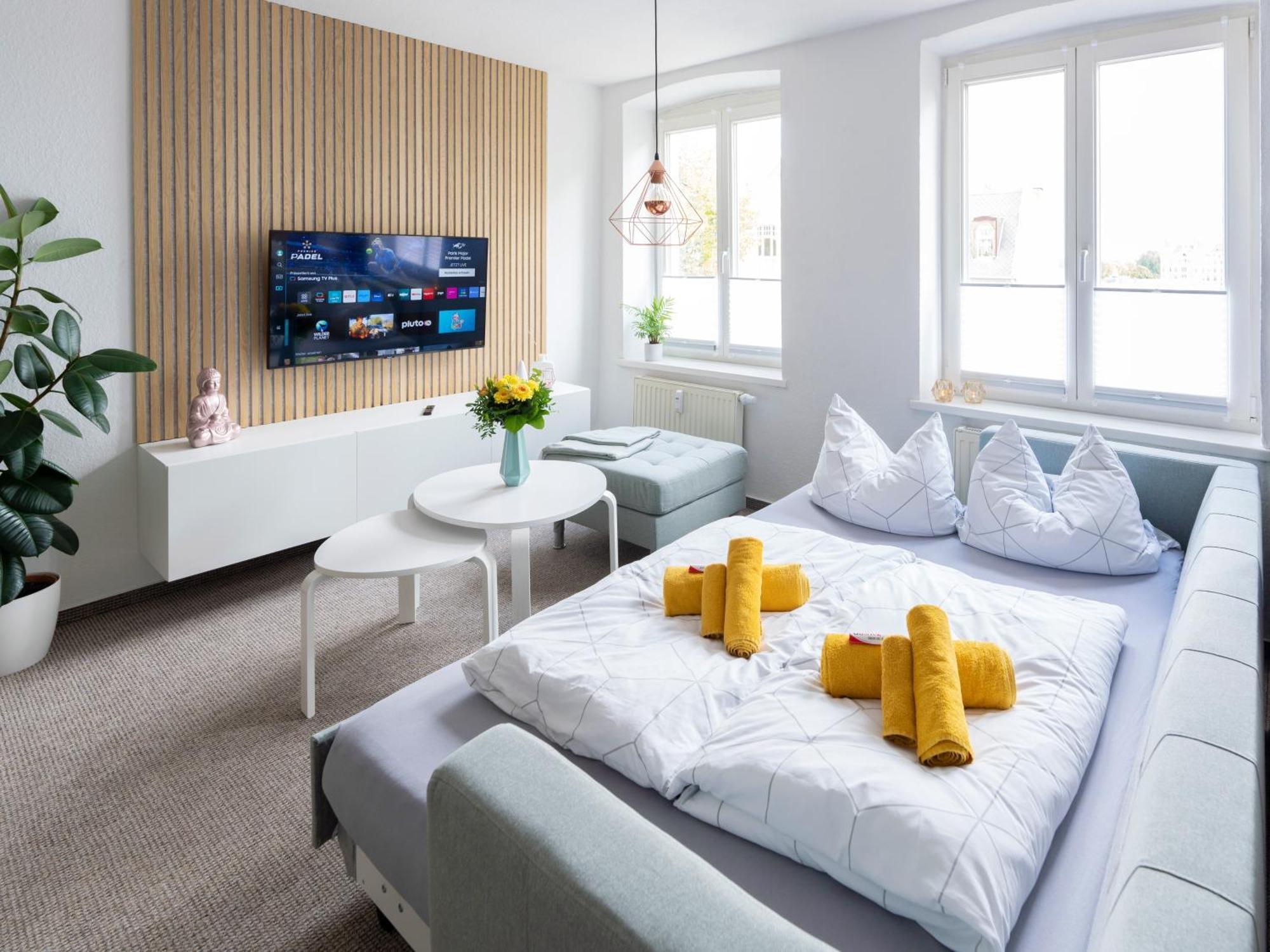 Schlosskoenig - Modernes & Zentrales Apartment Mit Balkon Und Arbeitsplatz Schwerin  Ngoại thất bức ảnh